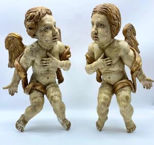 XVIII Antique pair of carved winged angels 