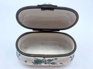 Antique Sceaux faience snuffbox 