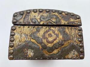 Antique embossed gold leather ‘Cuir de Cordoue’ box