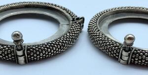 Rajasthan near pair of ‘gajre’ silver bracelets 