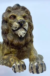 Antique plomb de Nuremberg polychrome lion 